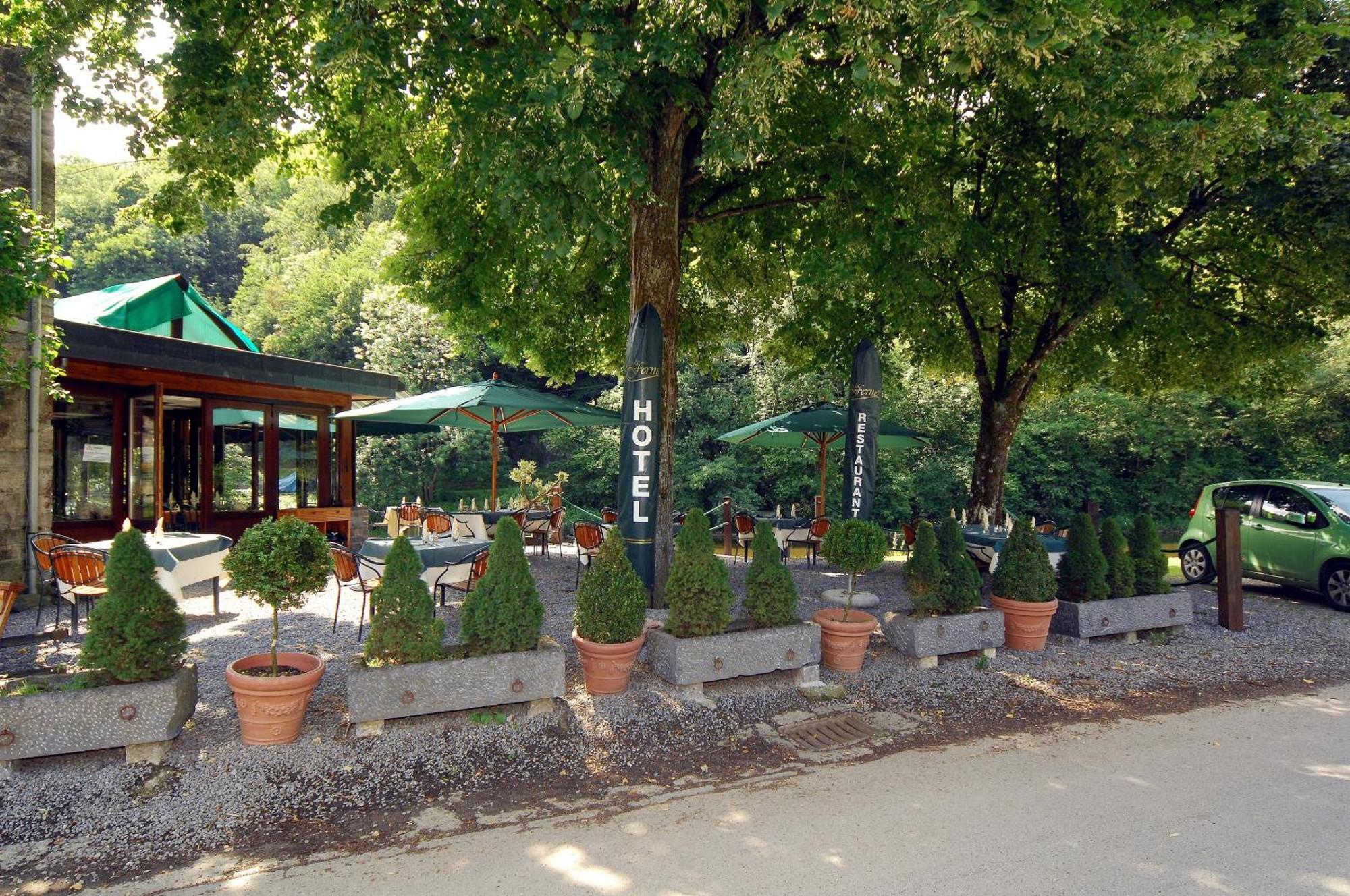 Hôtel/Restaurant à la Ferme Ferrières Esterno foto